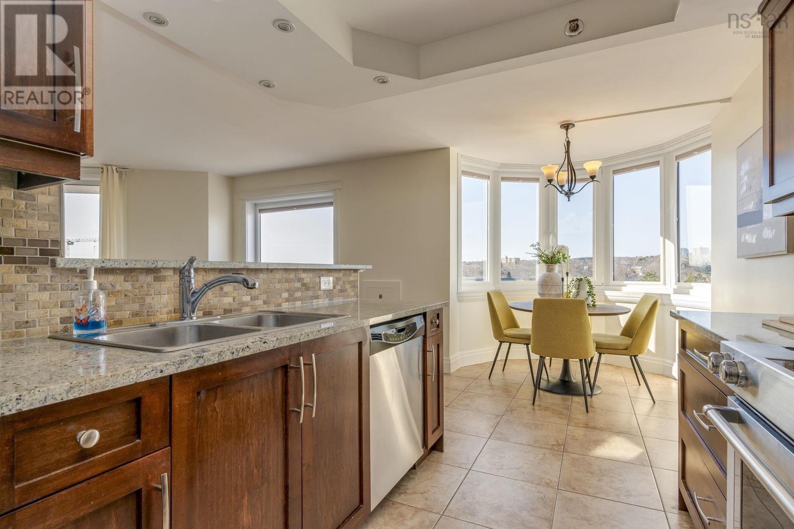 Property 20 of 37 of 1110 45 Vimy Avenue