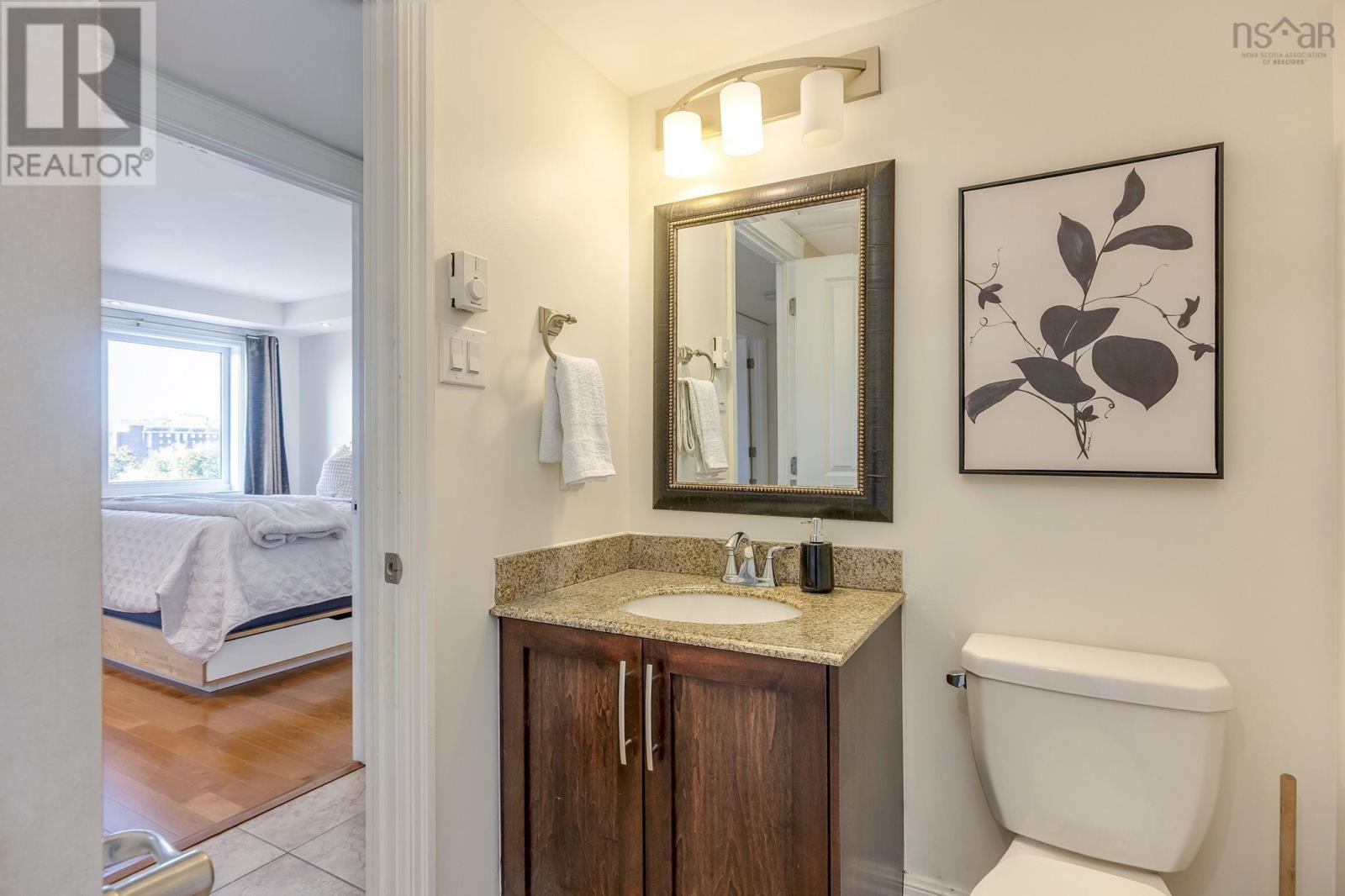 Property 33 of 37 of 1110 45 Vimy Avenue