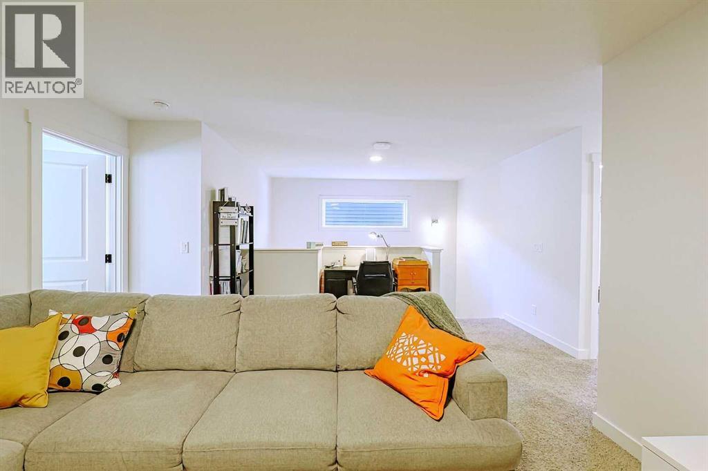 Single Family House for Sale in  Belmont Green SW Belmont Calgary 