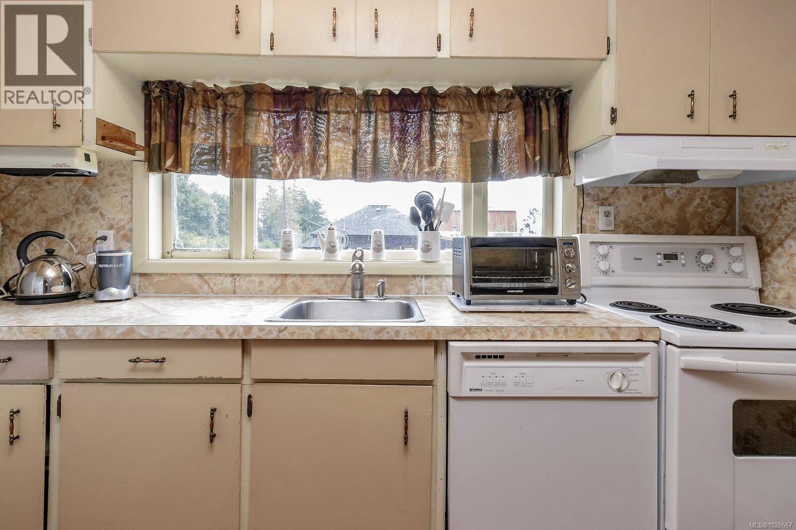 1598 CHAPLIN ST - 15