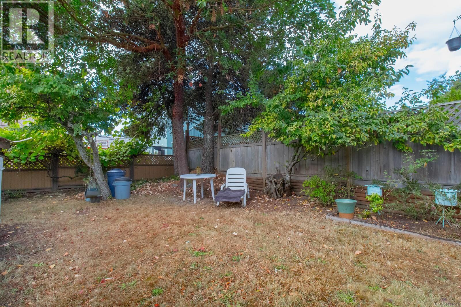 1598 CHAPLIN ST - 30