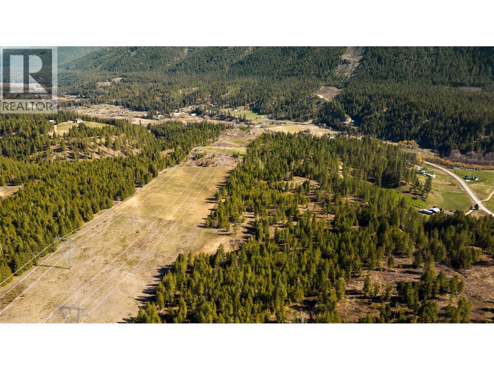 2720 Salmon River Road, Salmon Arm