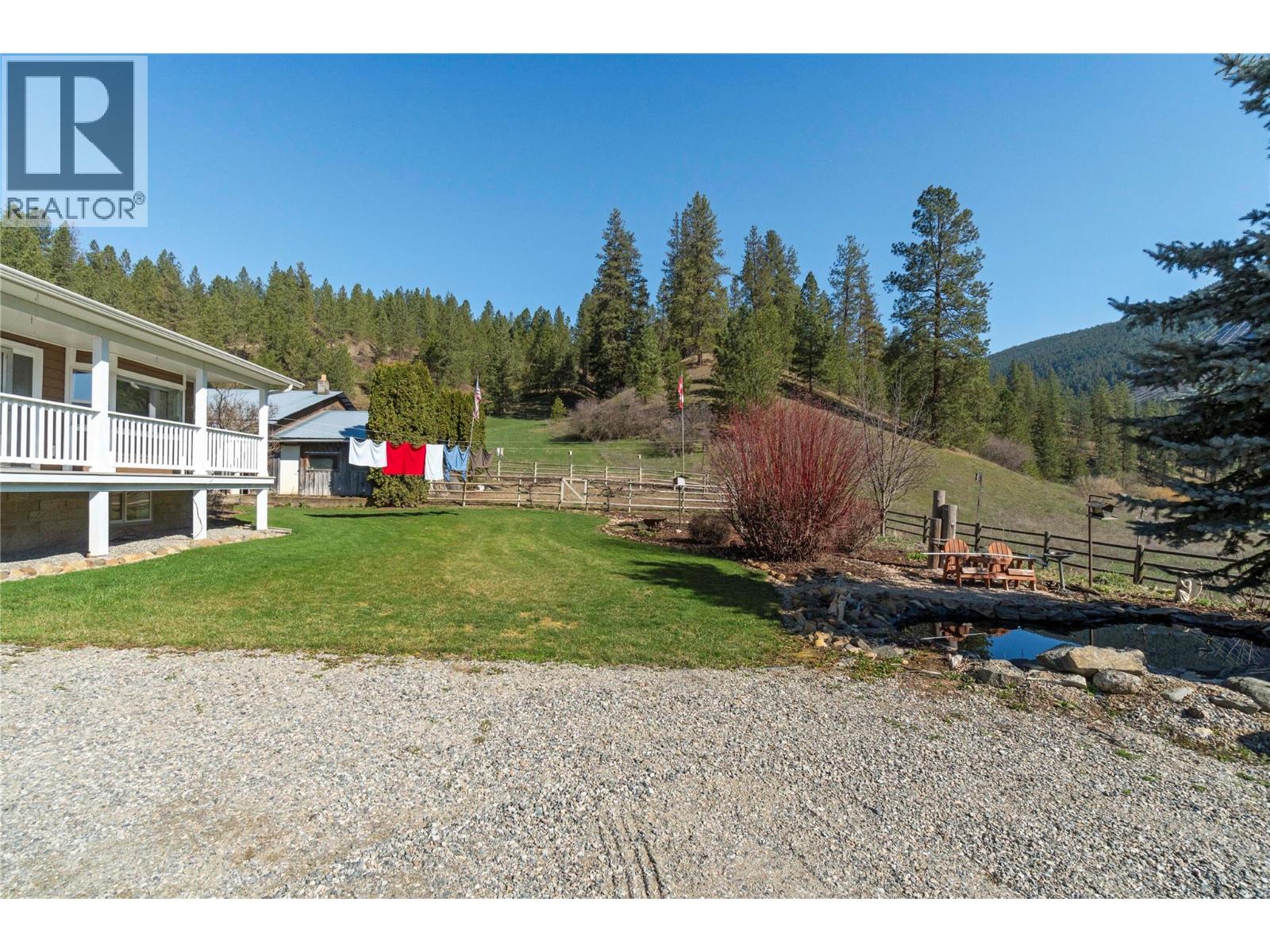 2720 Salmon River Road, Salmon Arm