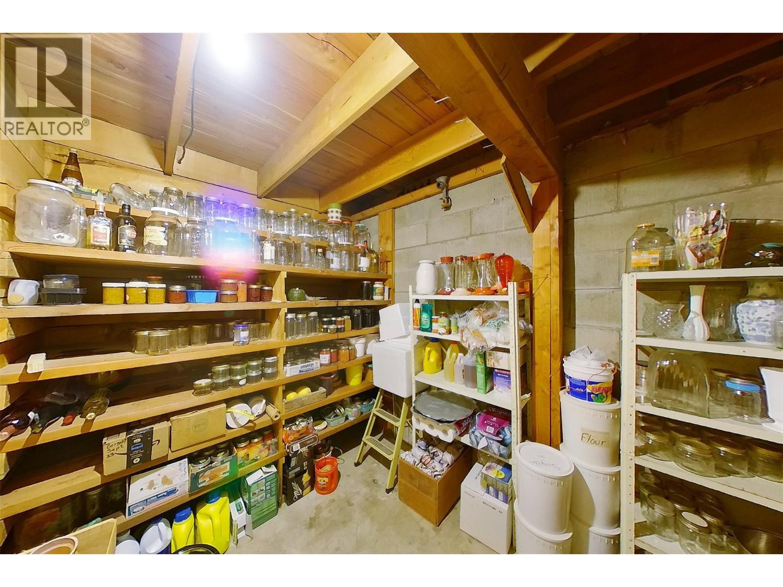 2720 Salmon River Road, Salmon Arm