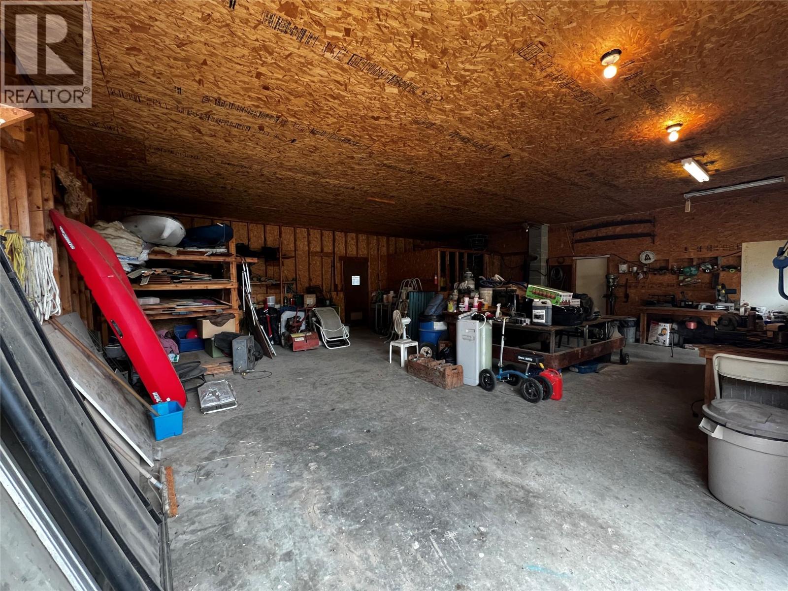 2720 Salmon River Road, Salmon Arm