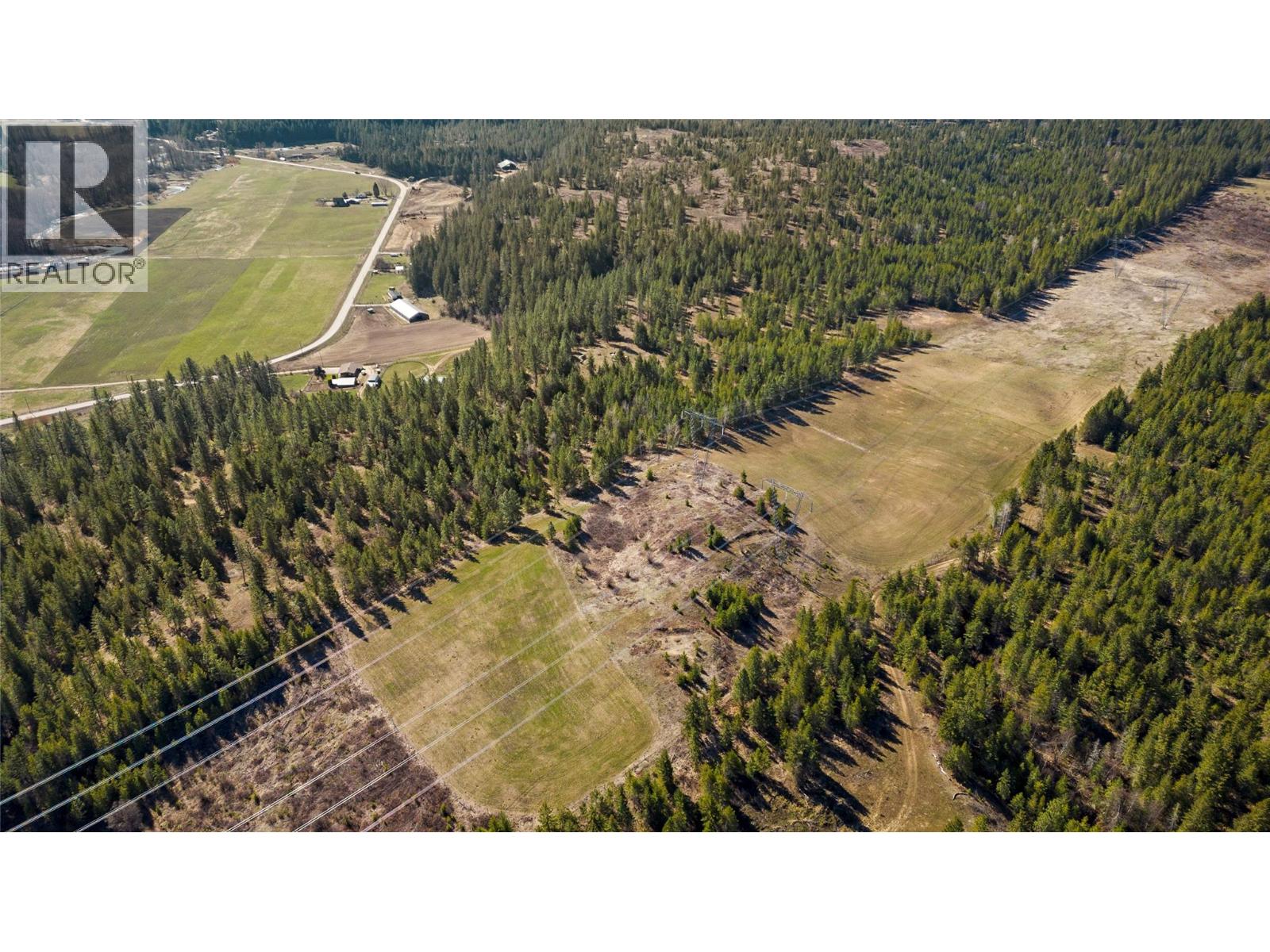 2720 Salmon River Road, Salmon Arm