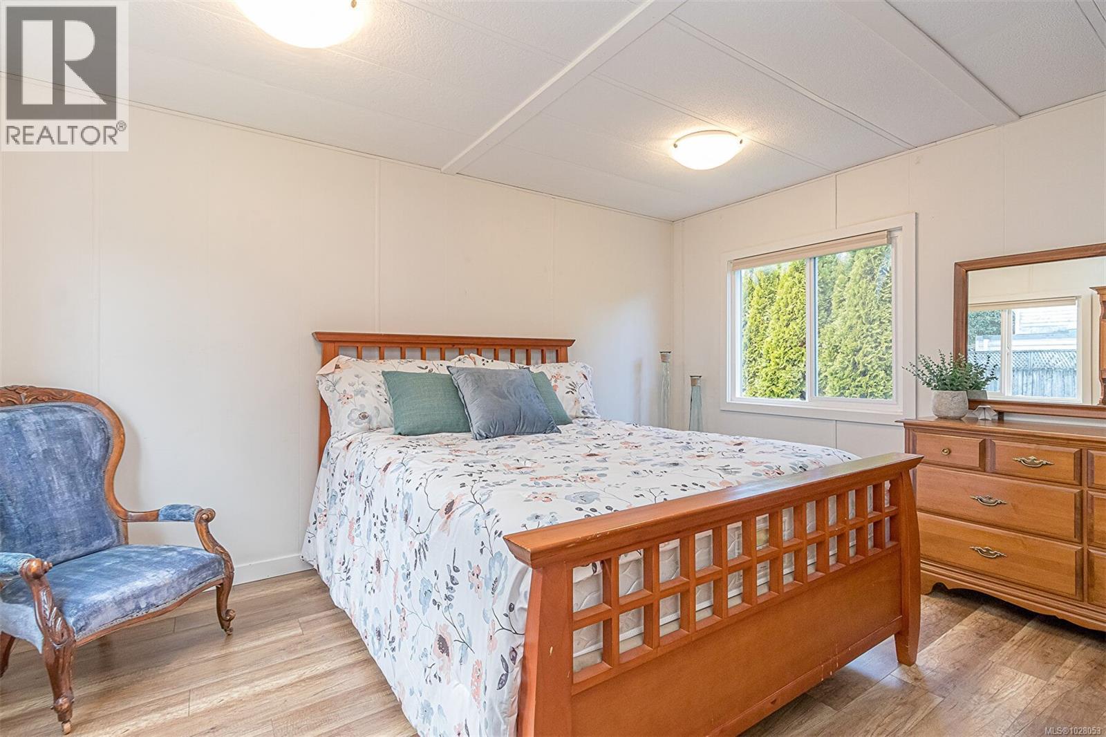 243 TWIGGLY WIGGLY RD - 17