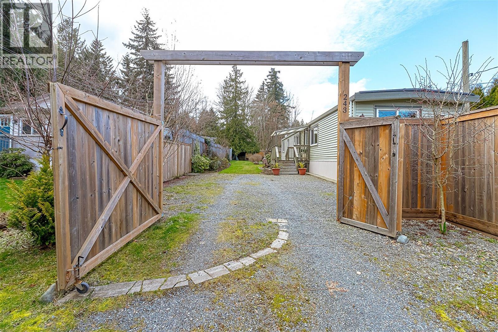 243 TWIGGLY WIGGLY RD - Image 2