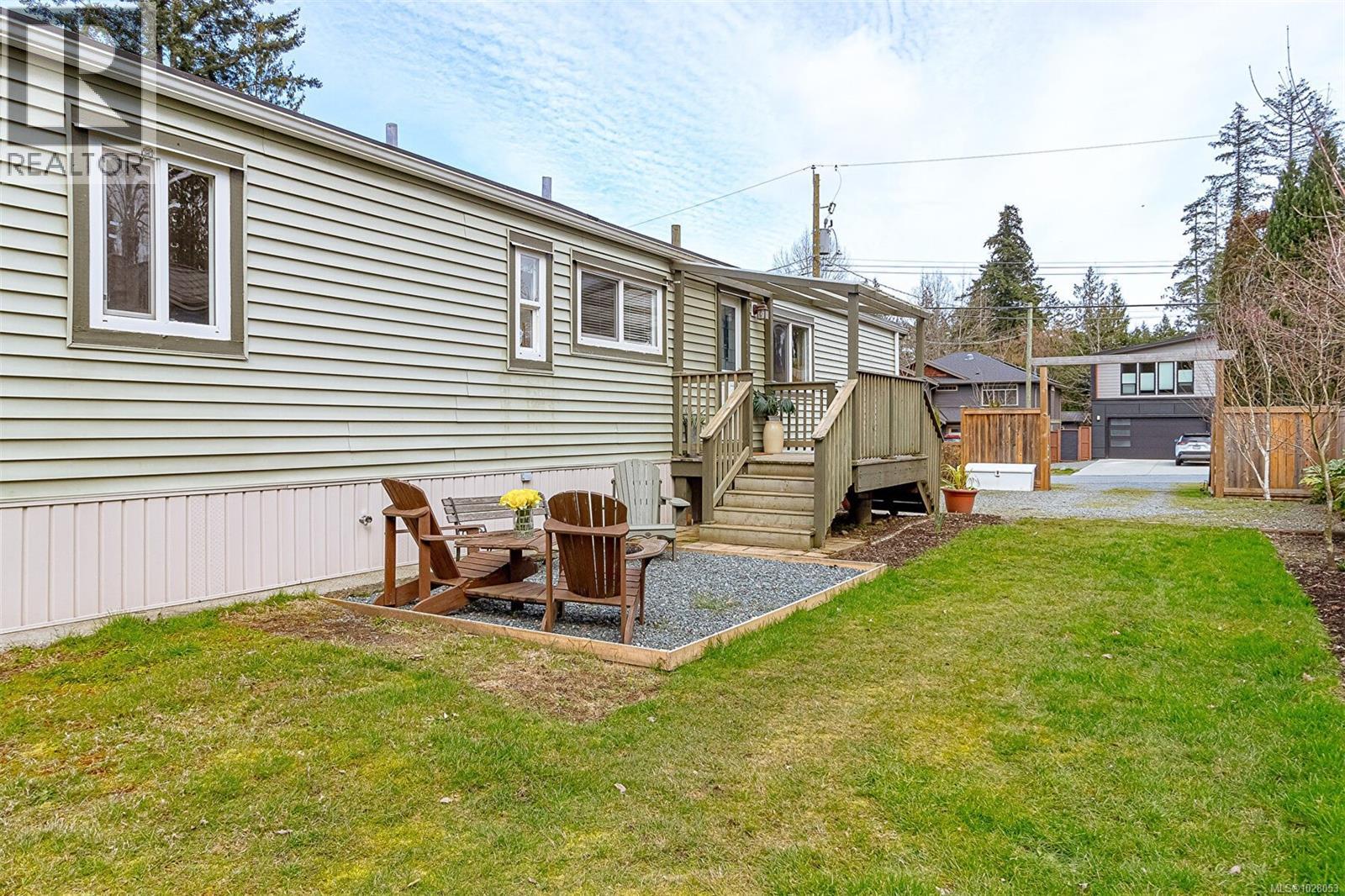 243 TWIGGLY WIGGLY RD - 24