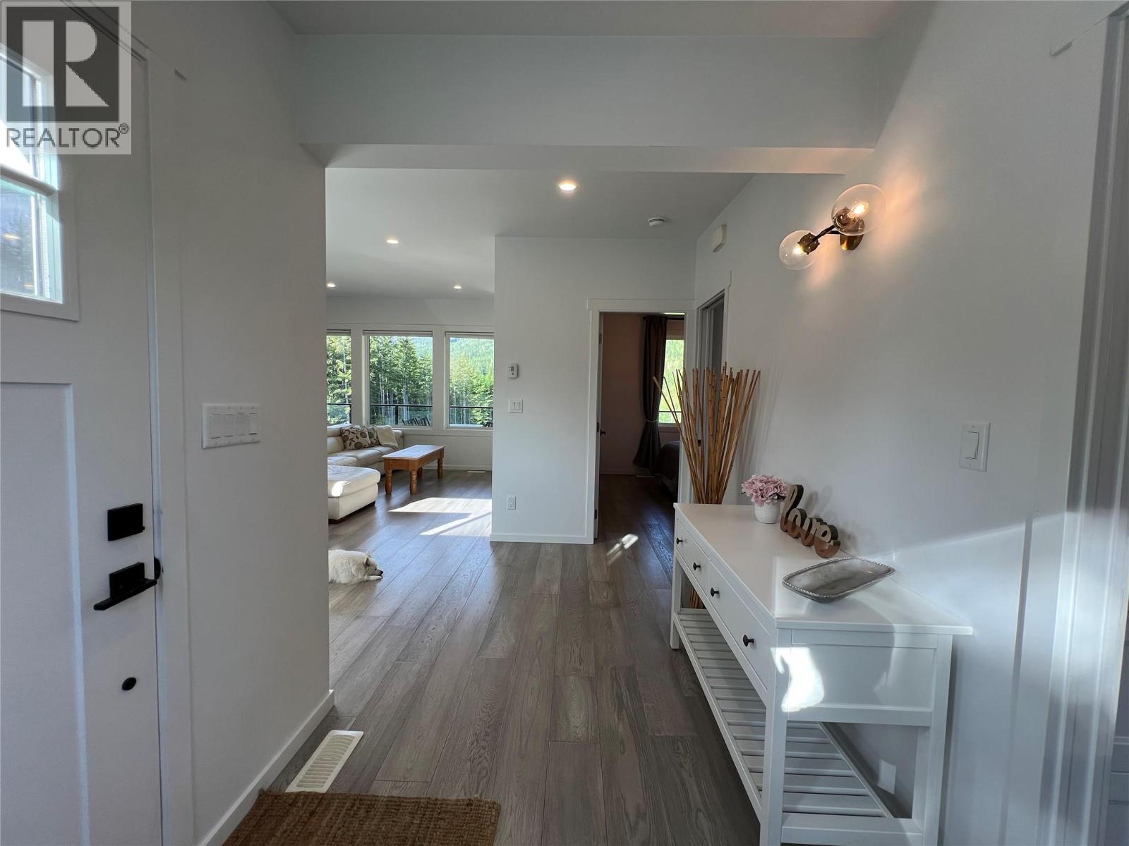 5090 50A Street NE, Salmon Arm