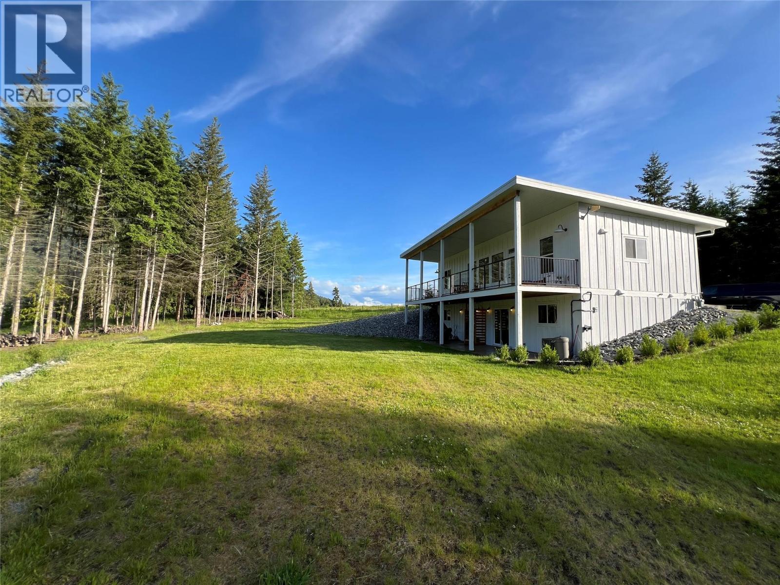 5090 50A Street NE, Salmon Arm