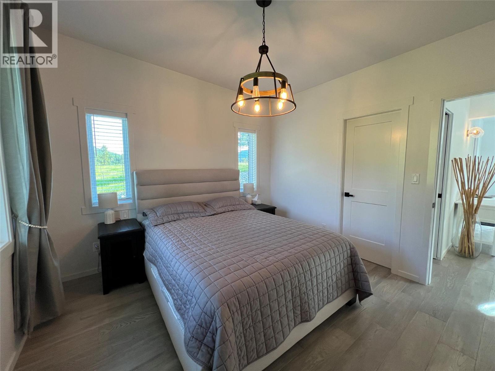 5090 50A Street NE, Salmon Arm