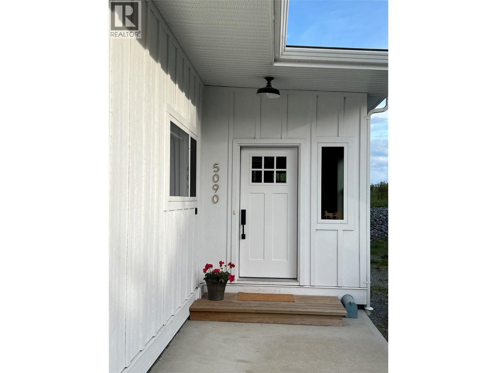 5090 50A Street NE, Salmon Arm