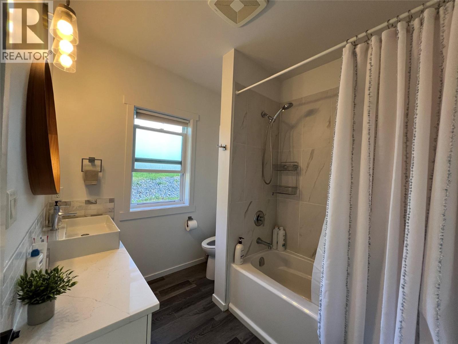 5090 50A Street NE, Salmon Arm