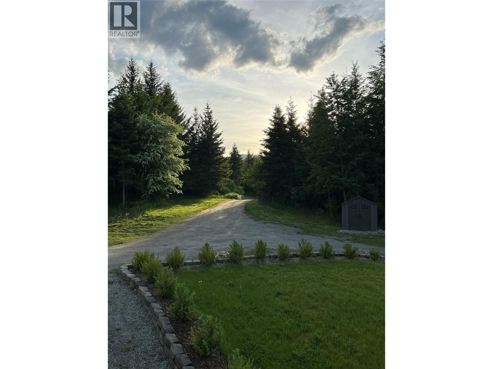 5090 50A Street NE, Salmon Arm