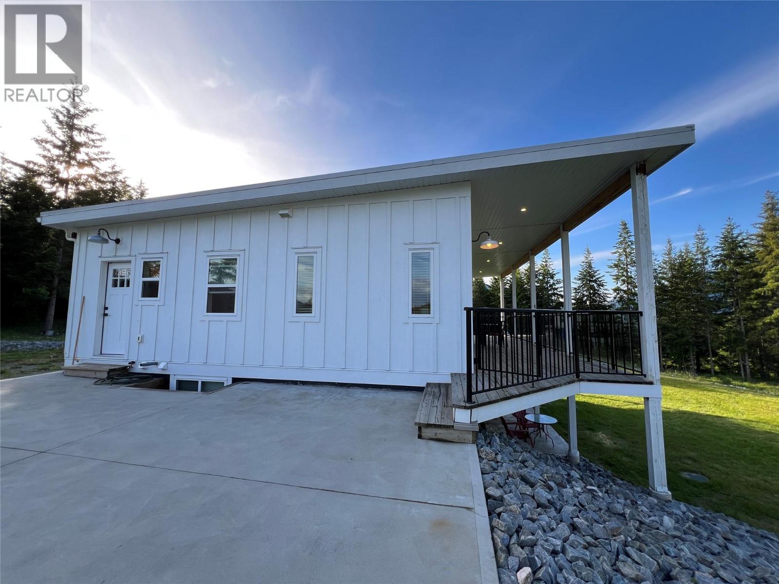 5090 50A Street NE, Salmon Arm
