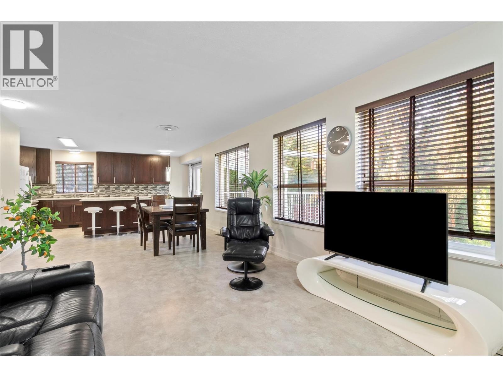 721 11 Street SE, Salmon Arm