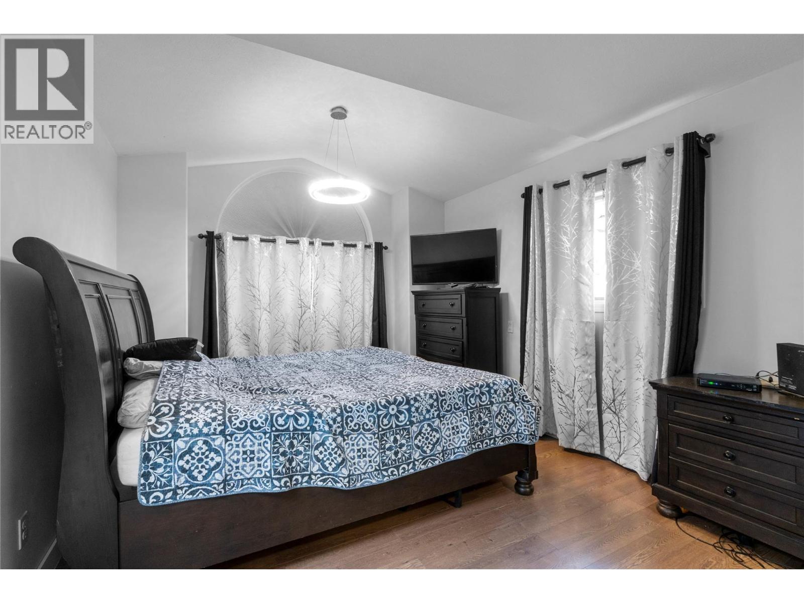 721 11 Street SE, Salmon Arm