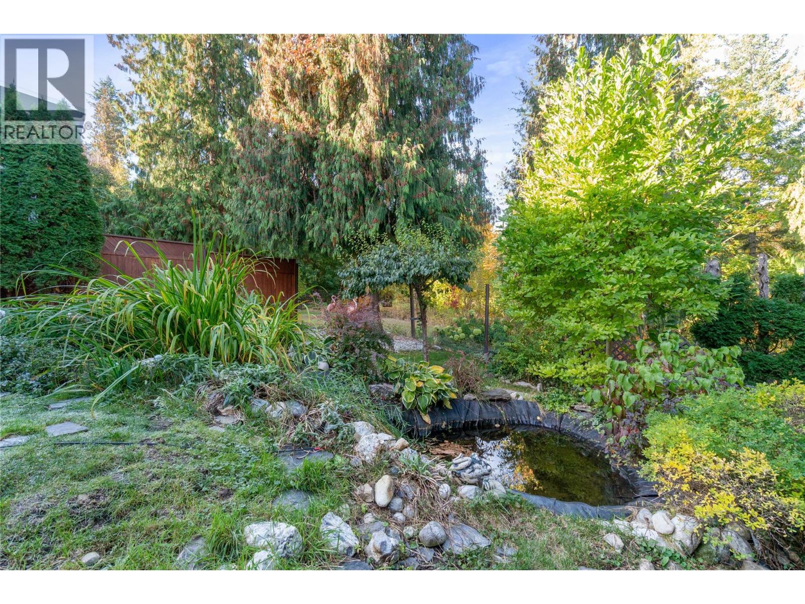 721 11 Street SE, Salmon Arm