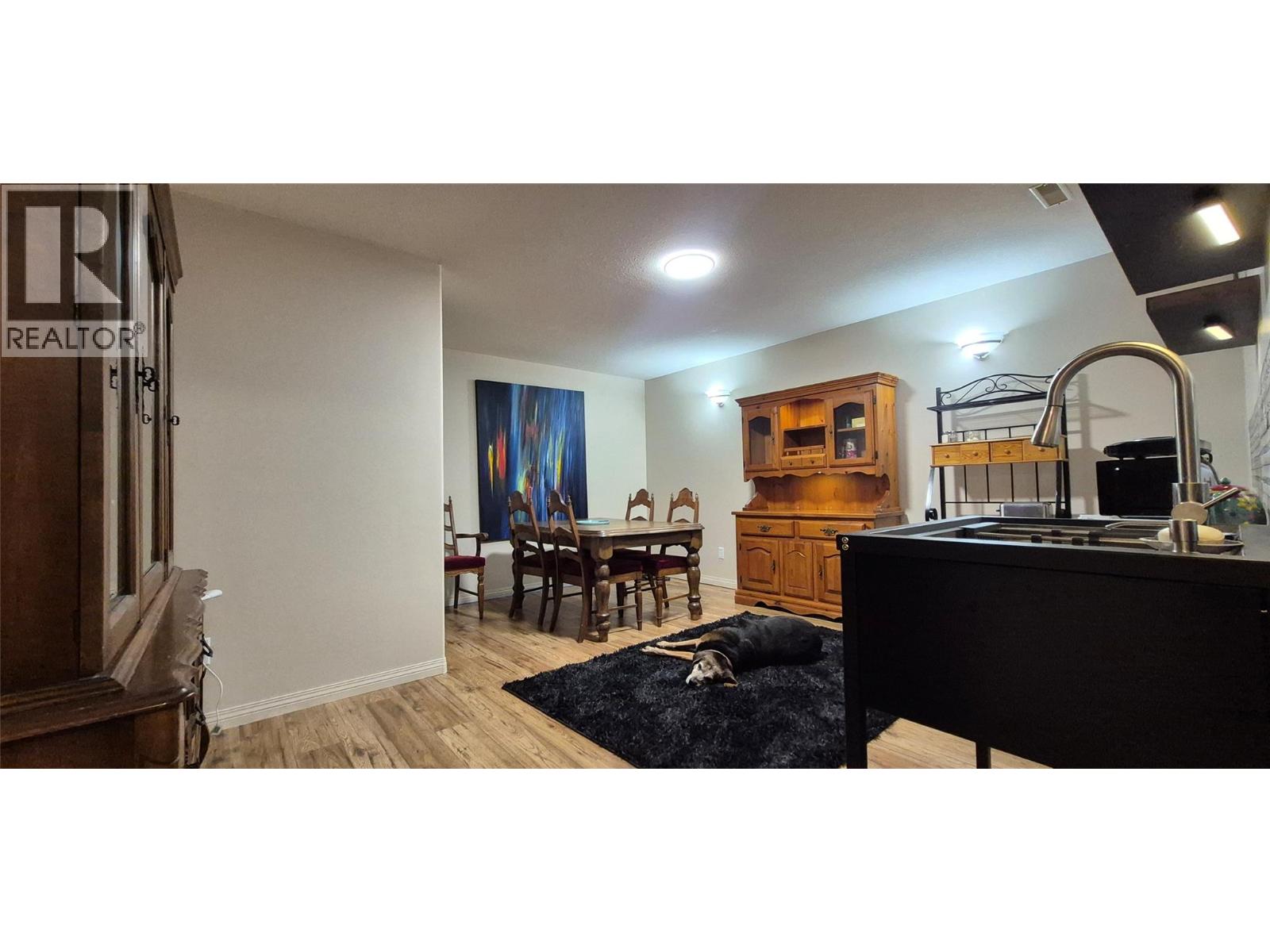 721 11 Street SE, Salmon Arm