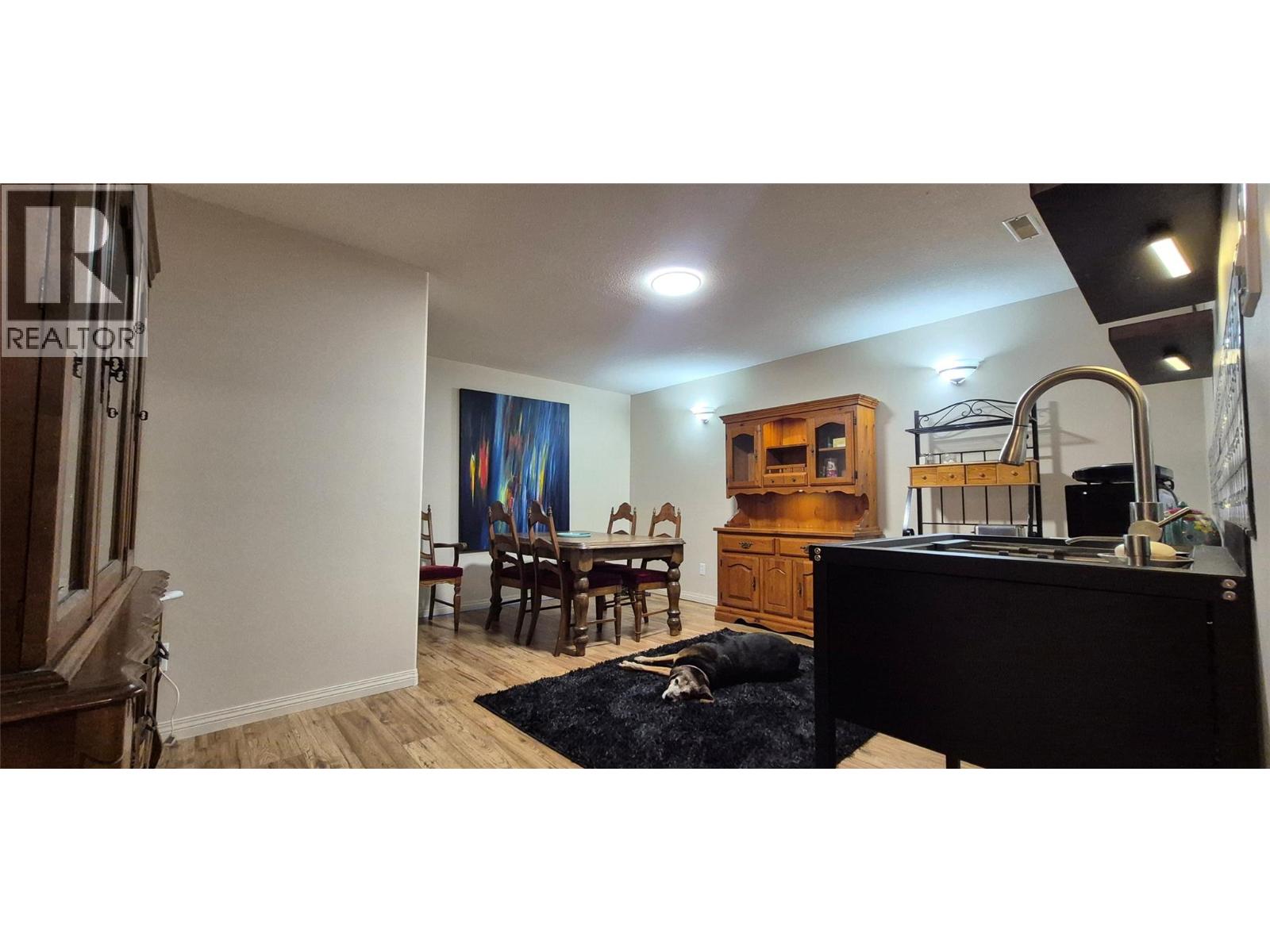 721 11 Street SE, Salmon Arm