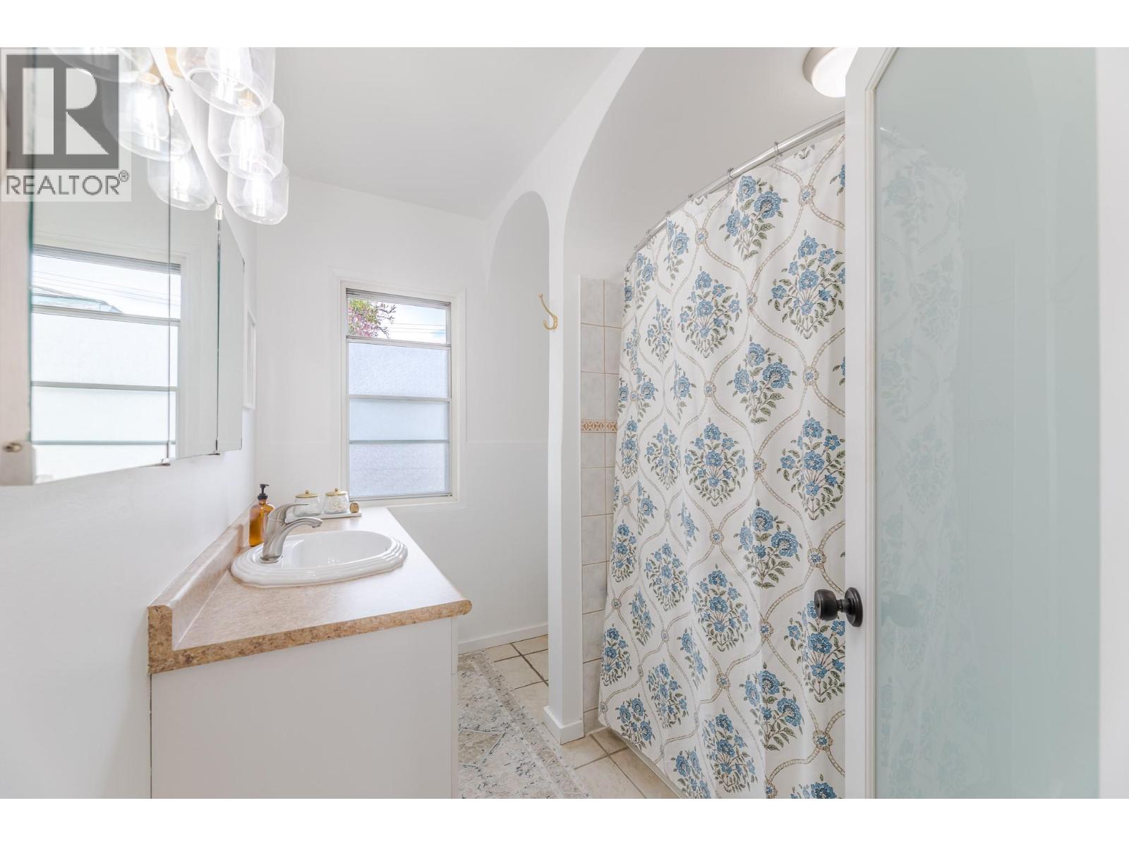 1027 Government Street, Penticton