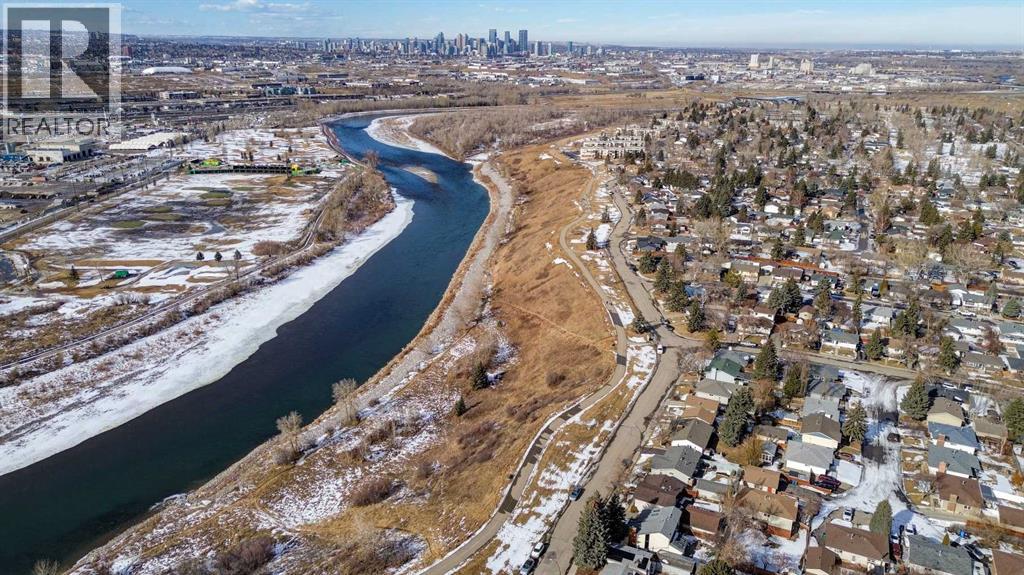 Single Family House Bungalow for Sale in  Lysander Drive SE Ogden Calgary 