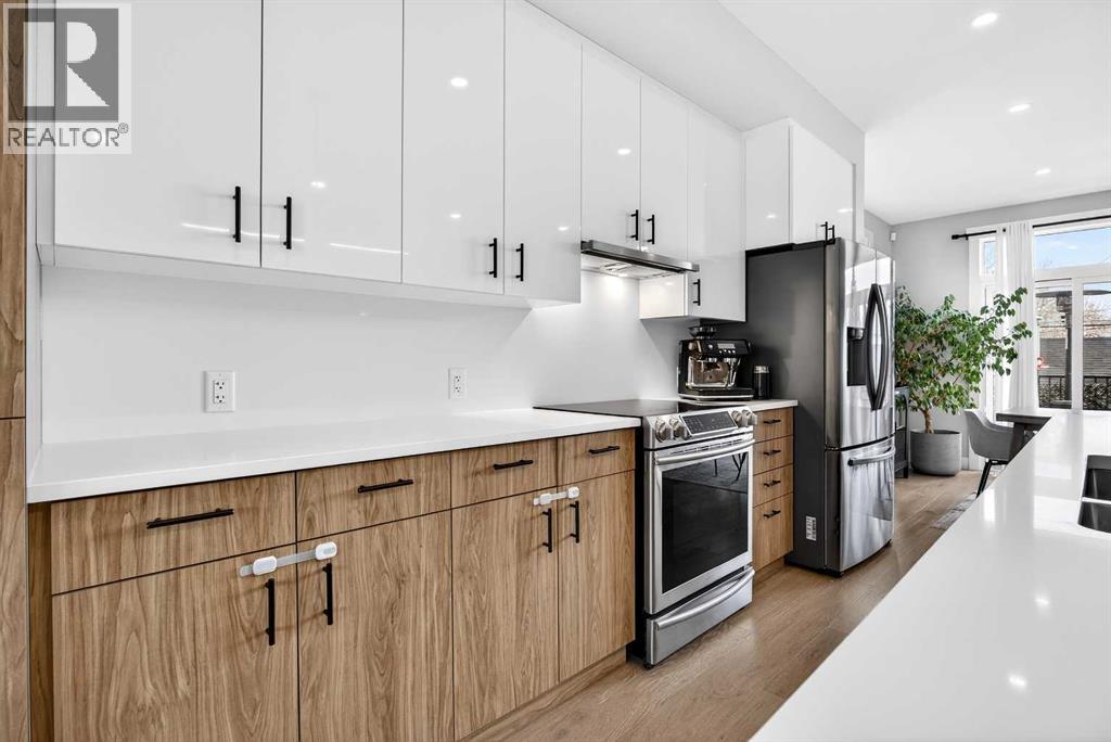 Single Family House for Sale in  Heston Street NW Highwood Calgary 