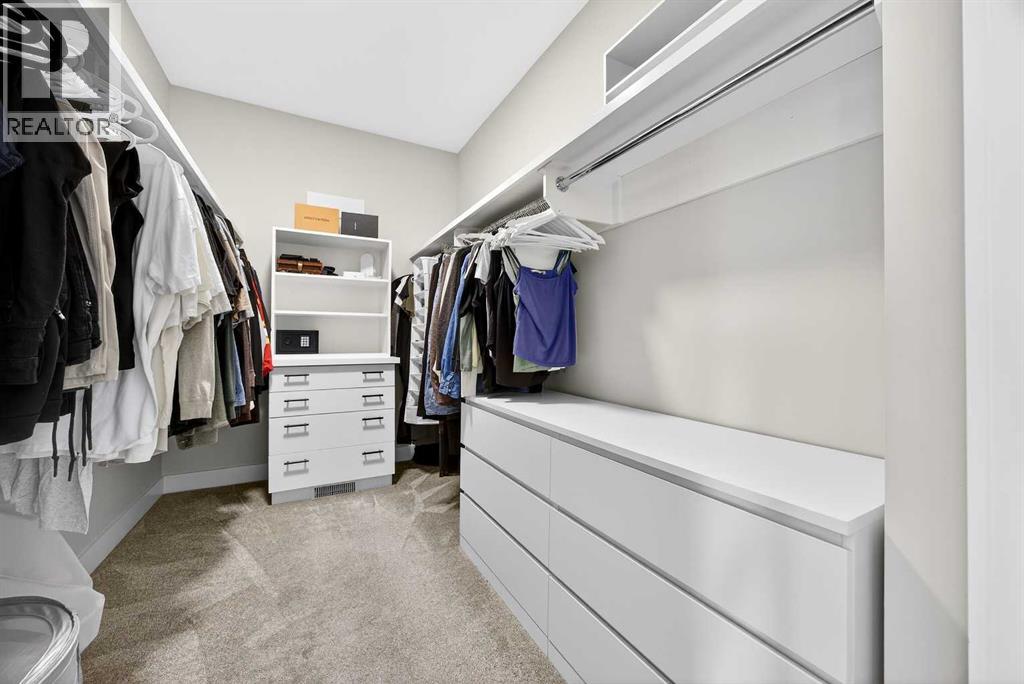 Single Family House for Sale in  Heston Street NW Highwood Calgary 