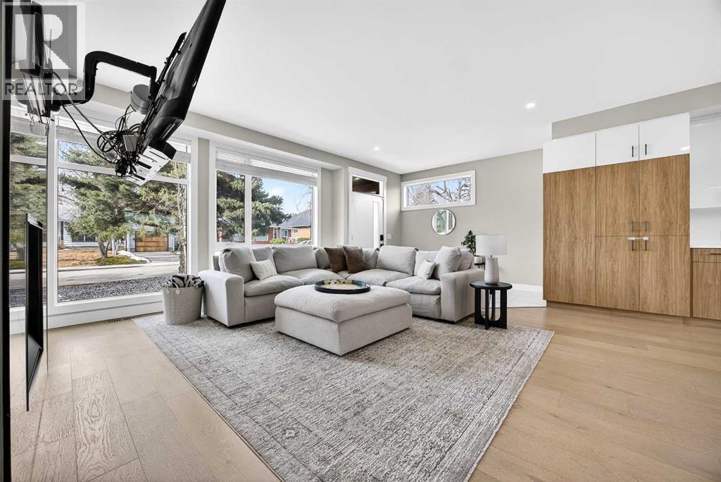 Single Family House for Sale in  Heston Street NW Highwood Calgary 