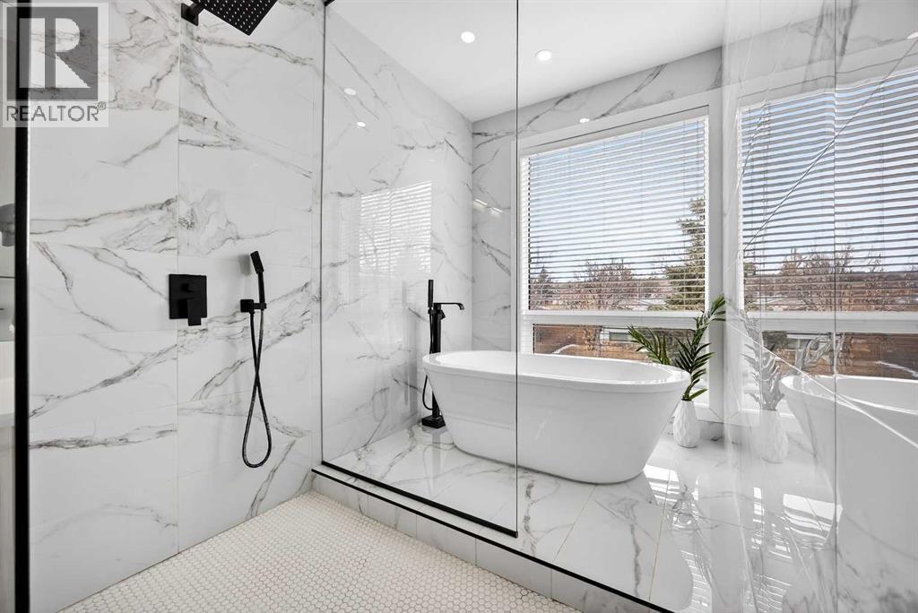 Single Family House for Sale in  Heston Street NW Highwood Calgary 