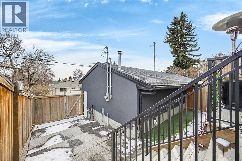 Single Family House for Sale in  Heston Street NW Highwood Calgary 