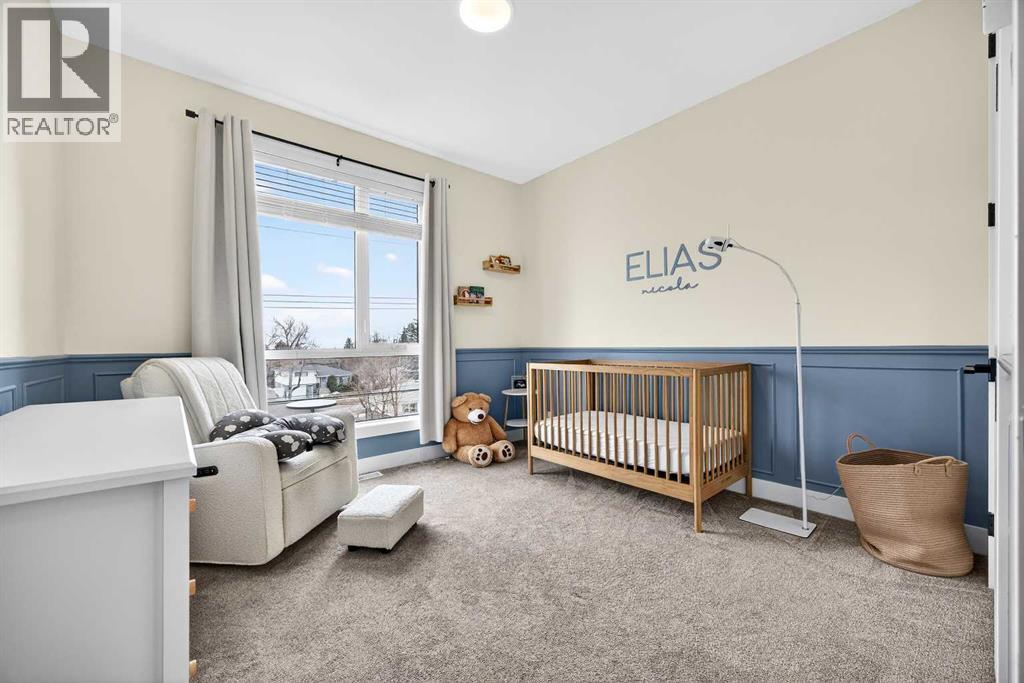 Single Family House for Sale in  Heston Street NW Highwood Calgary 