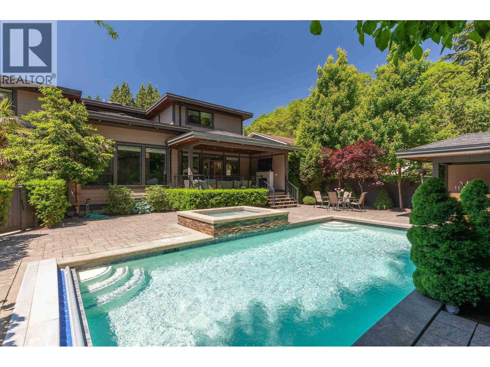 3360 BAIRD ROAD, North Vancouver