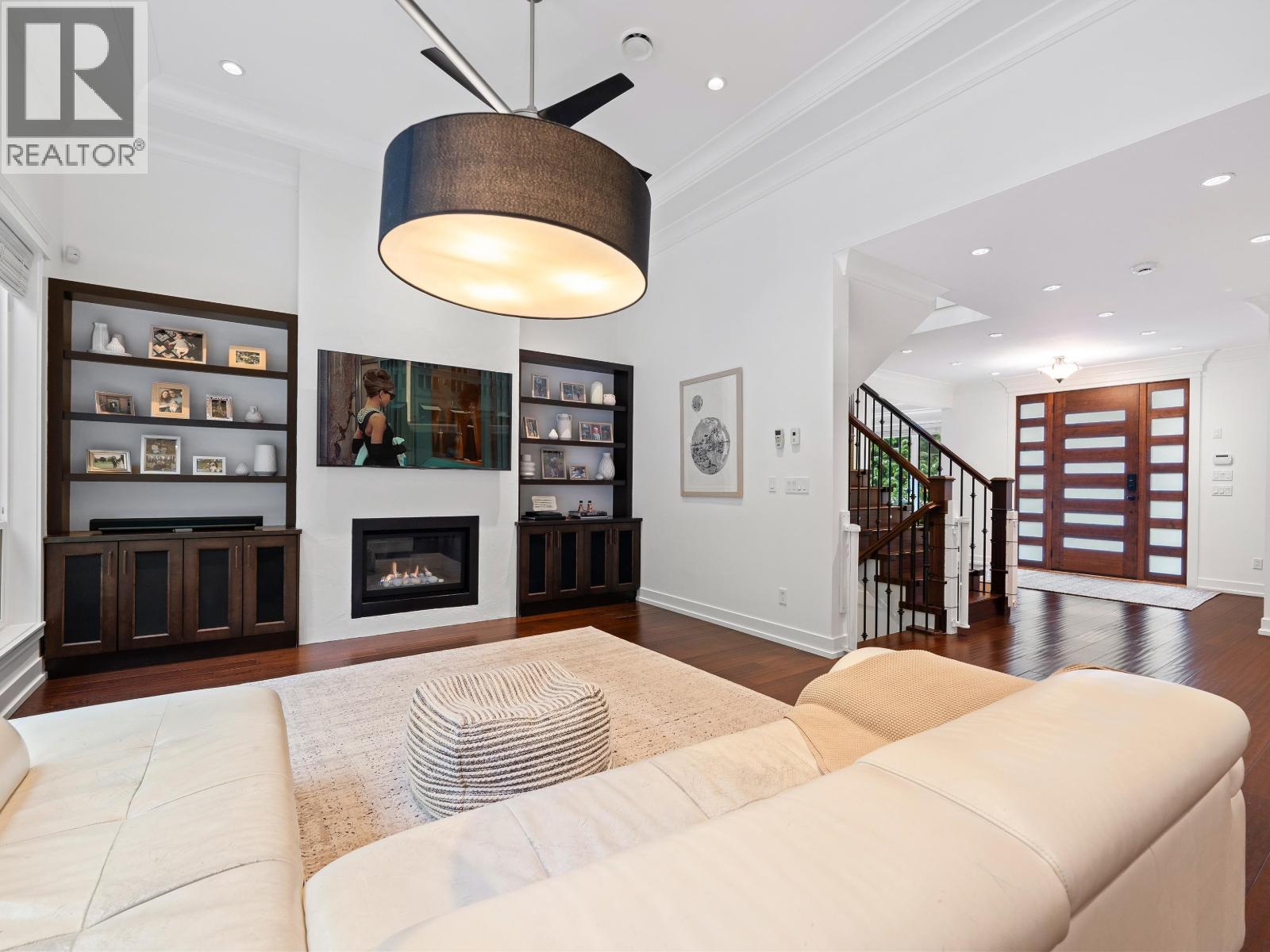 3360 BAIRD ROAD, North Vancouver