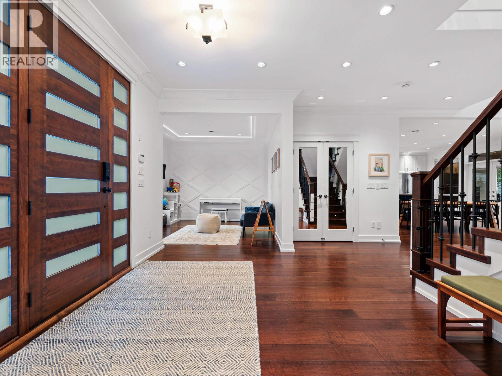 3360 BAIRD ROAD, North Vancouver