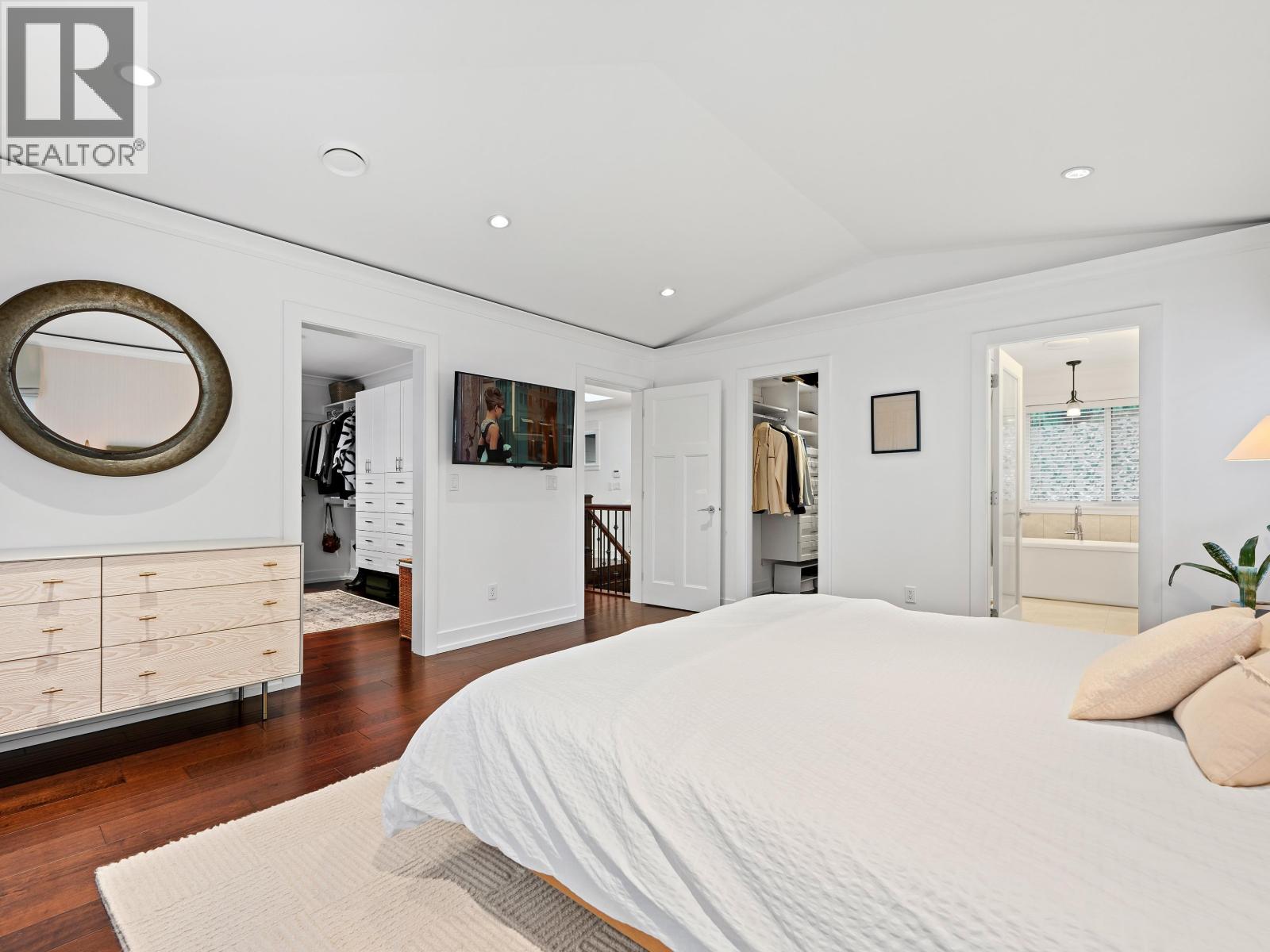 3360 BAIRD ROAD, North Vancouver