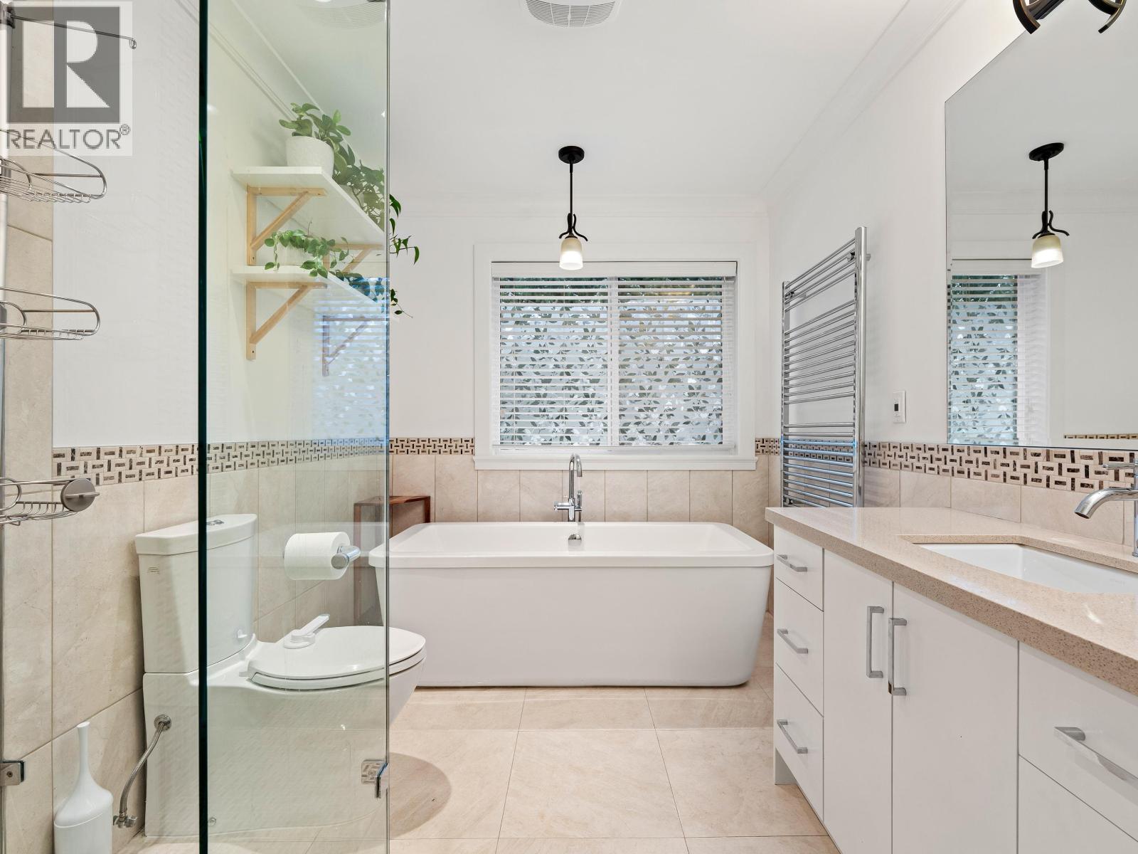 3360 BAIRD ROAD, North Vancouver