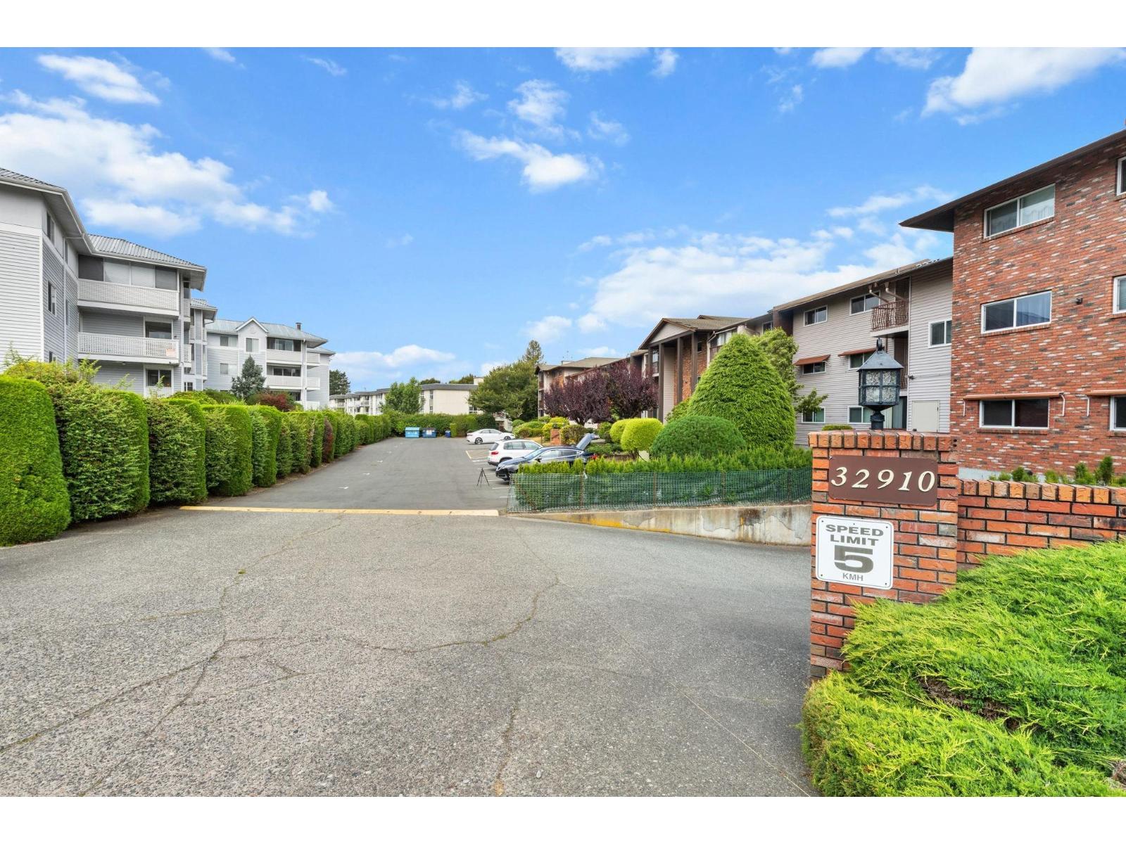 303 32910 AMICUS PLACE, Abbotsford