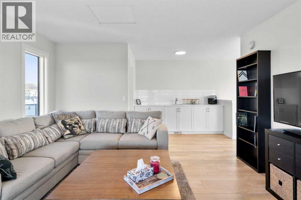 Single Family House for Sale in  Cranbrook Mount SE Cranston Calgary 