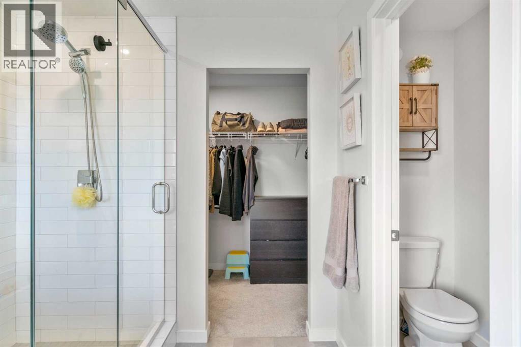 Single Family House for Sale in  Cranbrook Mount SE Cranston Calgary 