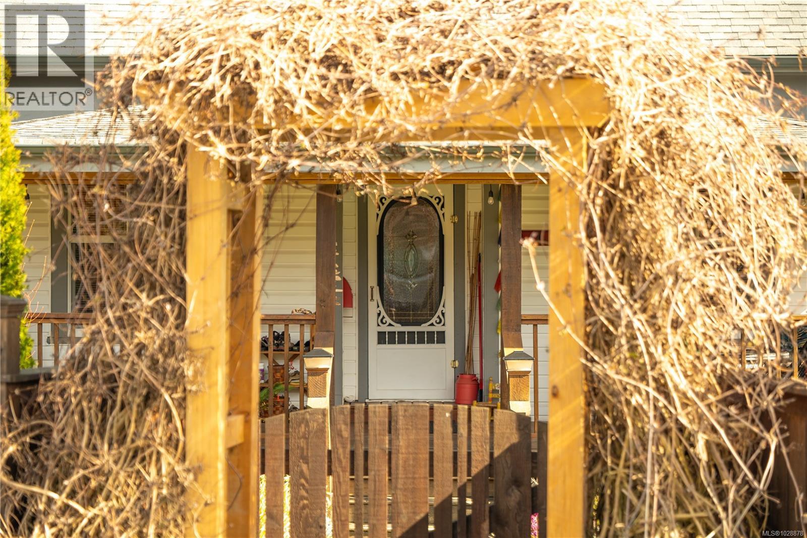 203 VIEW ST - Image 2