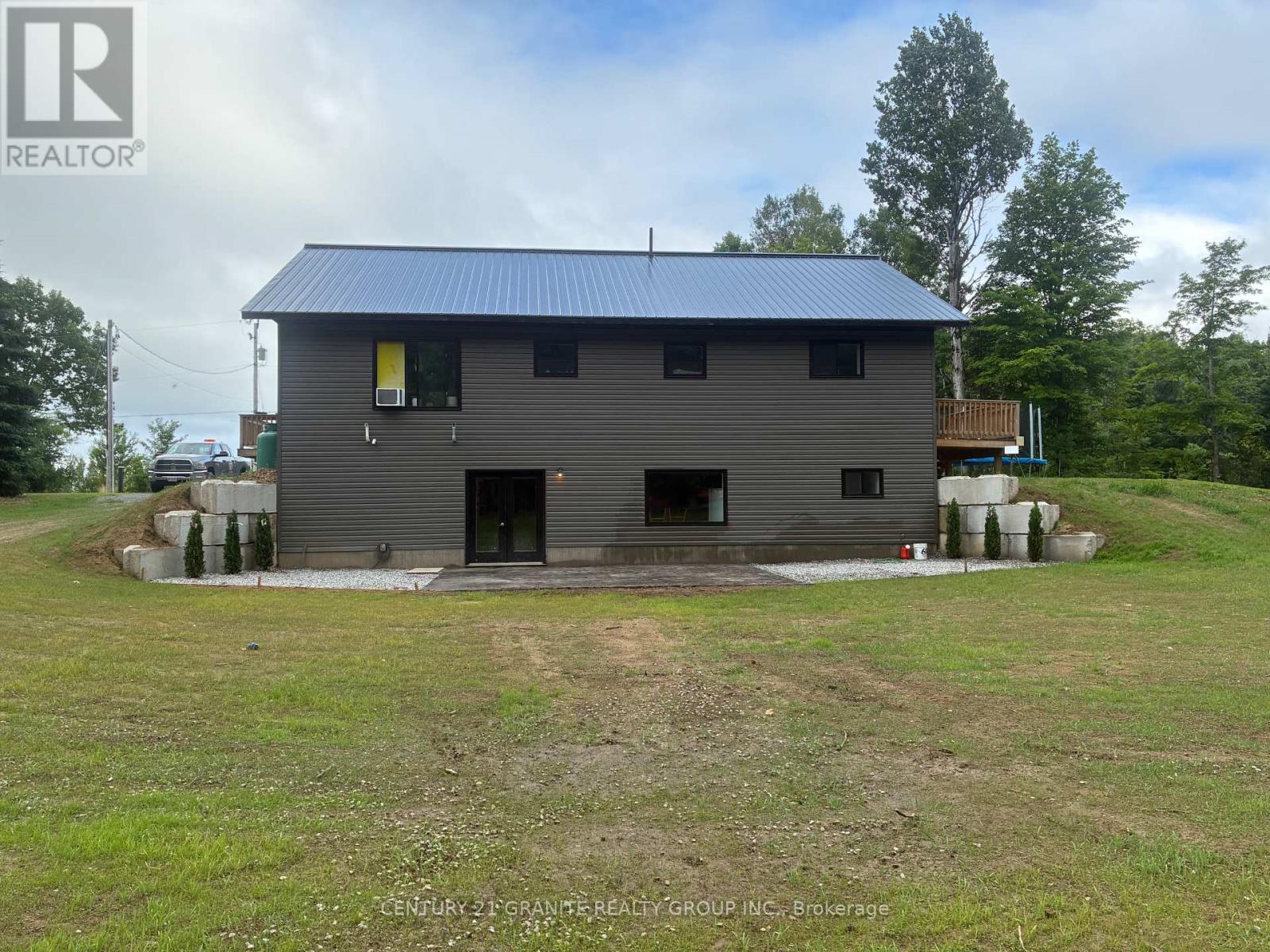 36 FRASER LAKE ROAD, Carlow/Mayo (Carlow Ward), Ontario