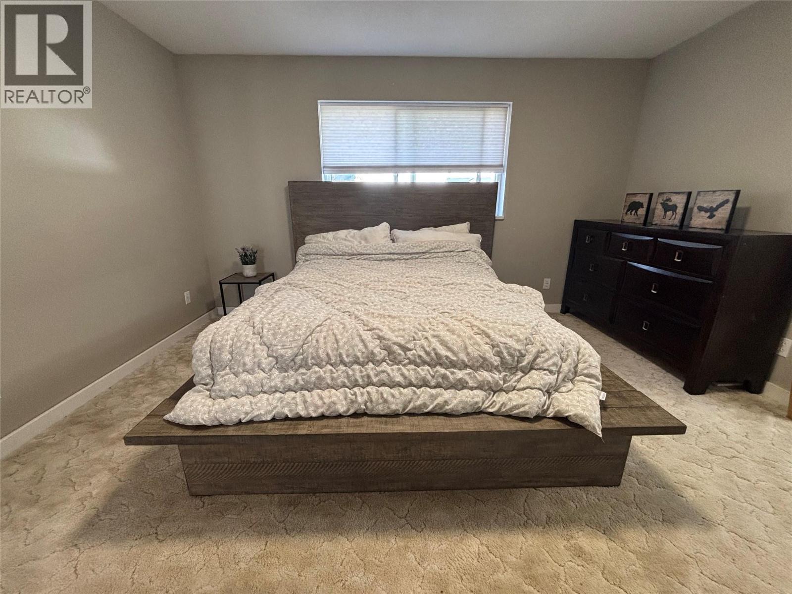 7415 Valley Heights Drive, Grand Forks