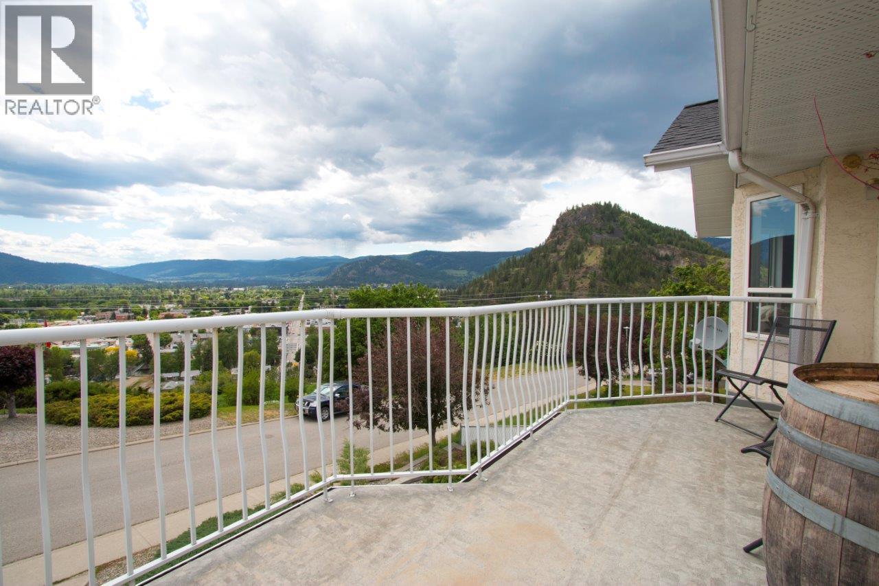 7415 Valley Heights Drive, Grand Forks