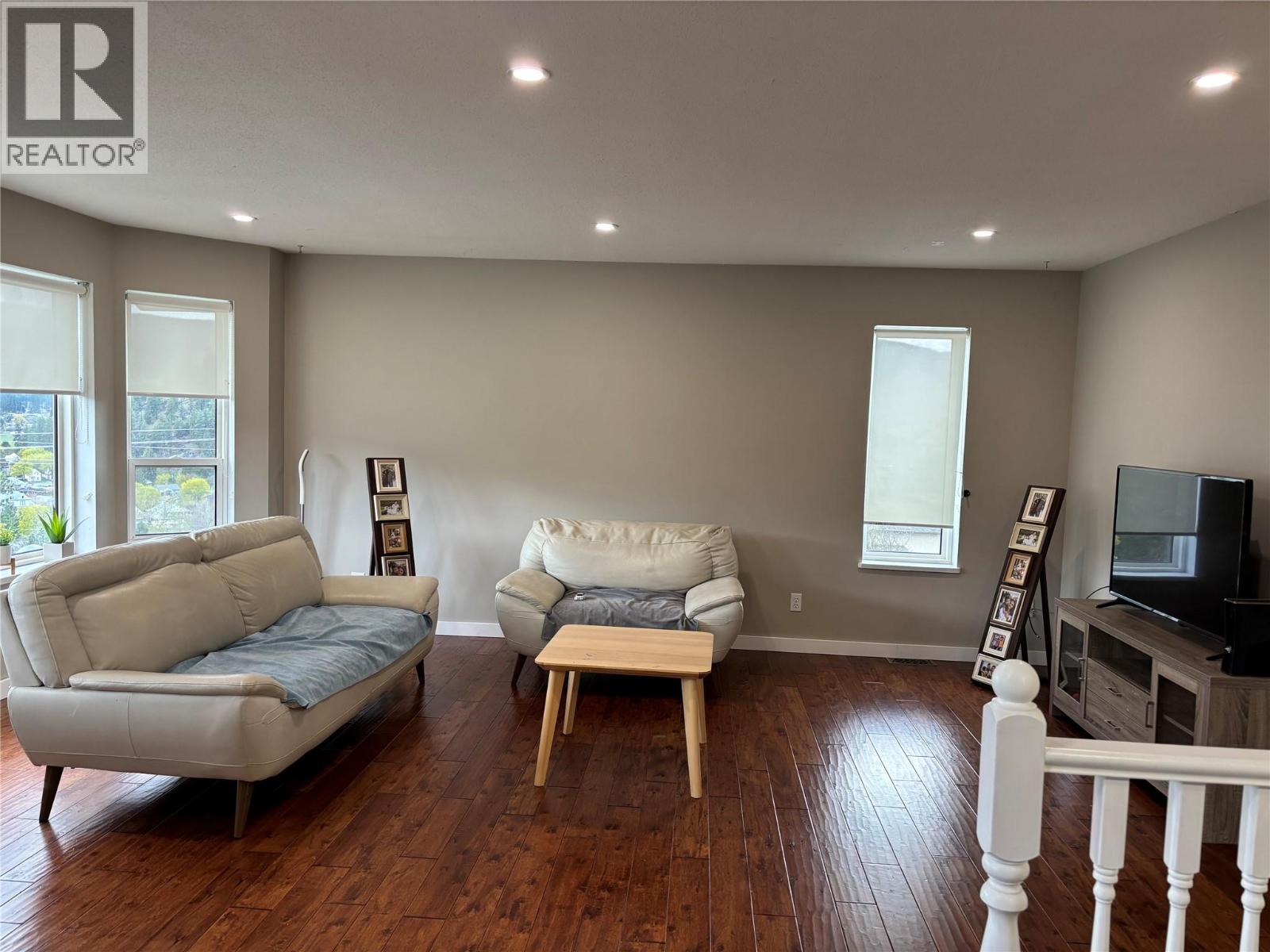 7415 Valley Heights Drive, Grand Forks