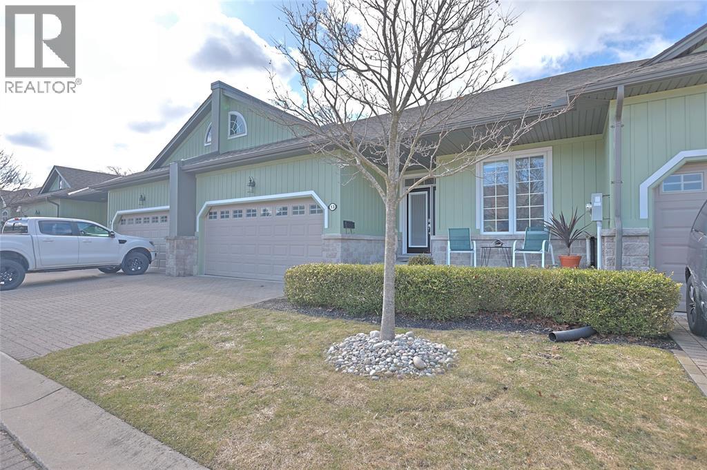 13 OAKWOOD LINKS LANE - 33