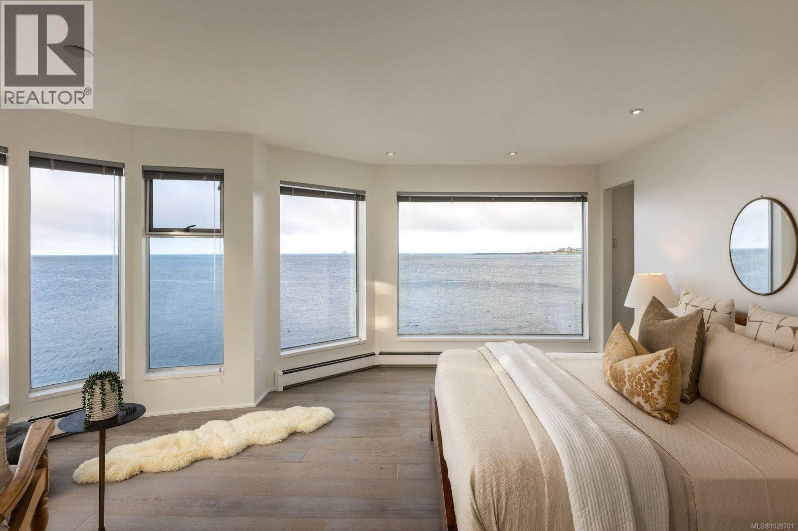  2179 Crescent Road, Oak Bay