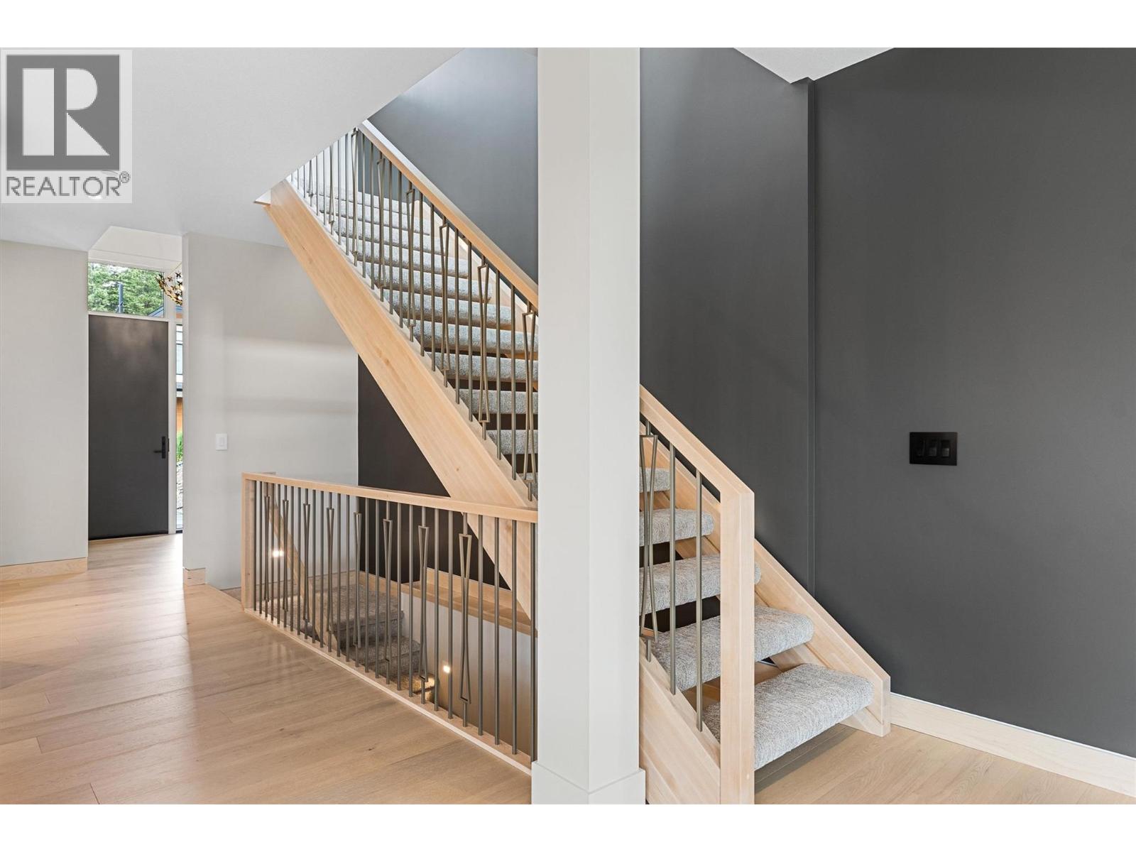  10313 Long Road, Lake Country