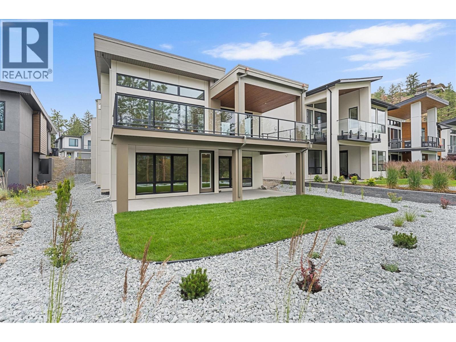  10313 Long Road, Lake Country